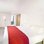 别墅 阿维斯塔套房旅馆 *